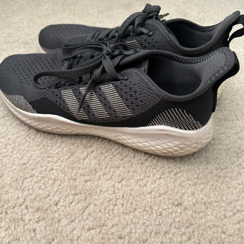 Adidas Women’s Fluidflow 2.0 Black/White/Champagne Size 8.5 - Picture 5 of 7